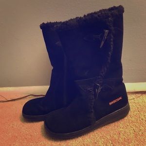 Black RocketDog snow boots.
